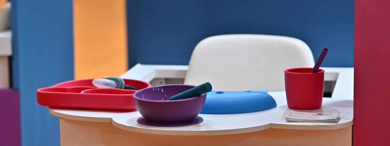 colorfull kids feeding equipment on display at CBME Türkiye
