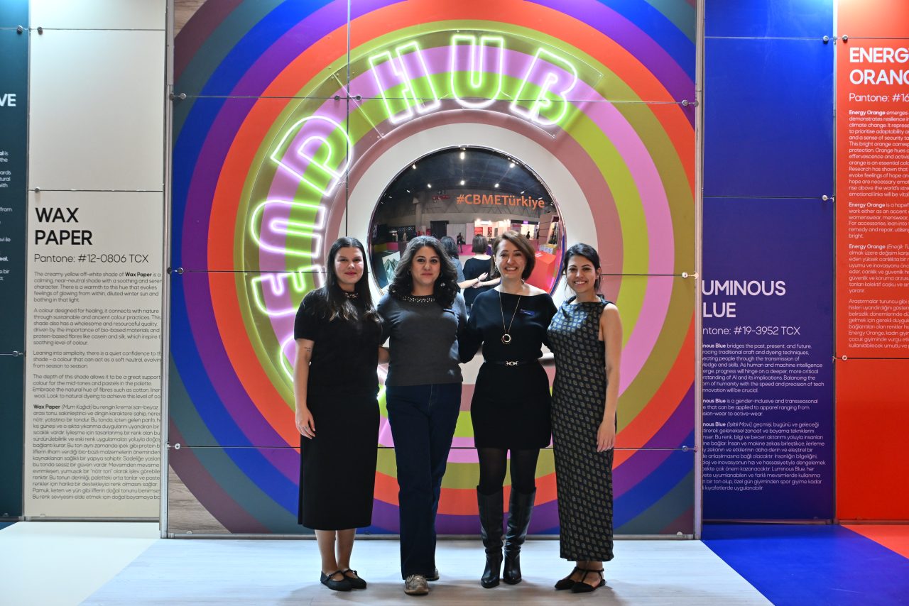 Sales team of the CBME Türkiye posing